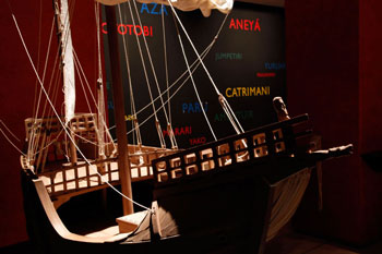 Exposición Lothar Baumgarten. Los Aristócratas de la Selva y la Reina de Castilla. Fundación Botín Exposición Lothar Baumgarten. Los Aristócratas de la Selva y la Reina de Castilla. Fundación Botín