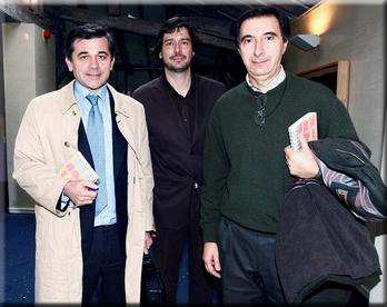 El Dr. Juan Bueren (a la izqda.) junto a Manuel Serrano y Juan Ortín, en un encuentro en la sede de la Fundación en Santander en 2009. Foto: EC. El Dr. Juan Bueren (a la izqda.) junto a Manuel Serrano y Juan Ortín, en un encuentro en la sede de la Fundación en Santander en 2009. Foto: EC.
