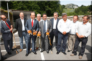 Visita de Miguel Ángel Revilla y Emilio Botín al Valle del Nansa Visita de Miguel Ángel Revilla y Emilio Botín al Valle del Nansa