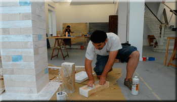 Taller dirigido por Miroslaw Balka en 2007. Foto Joaquín Gómez Sastre. Taller dirigido por Miroslaw Balka en 2007. Foto Joaquín Gómez Sastre.